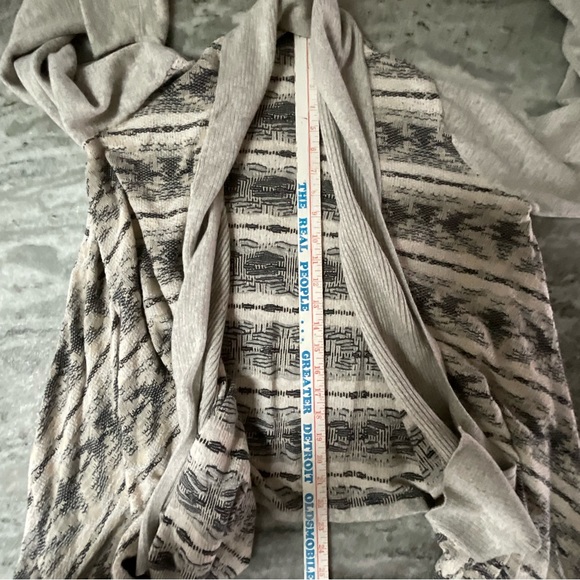 Lucky Brand Cardigan Asymmetrical Draped Open Front Size Medium (K1) - Picture 6 of 7